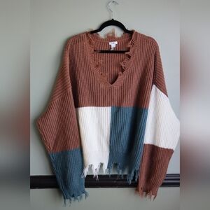 Rue+ Blockcolor Knit Vneck Sweater with  Trendy Frayed Hem
